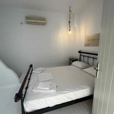Holiday home Emelias House Sea Side